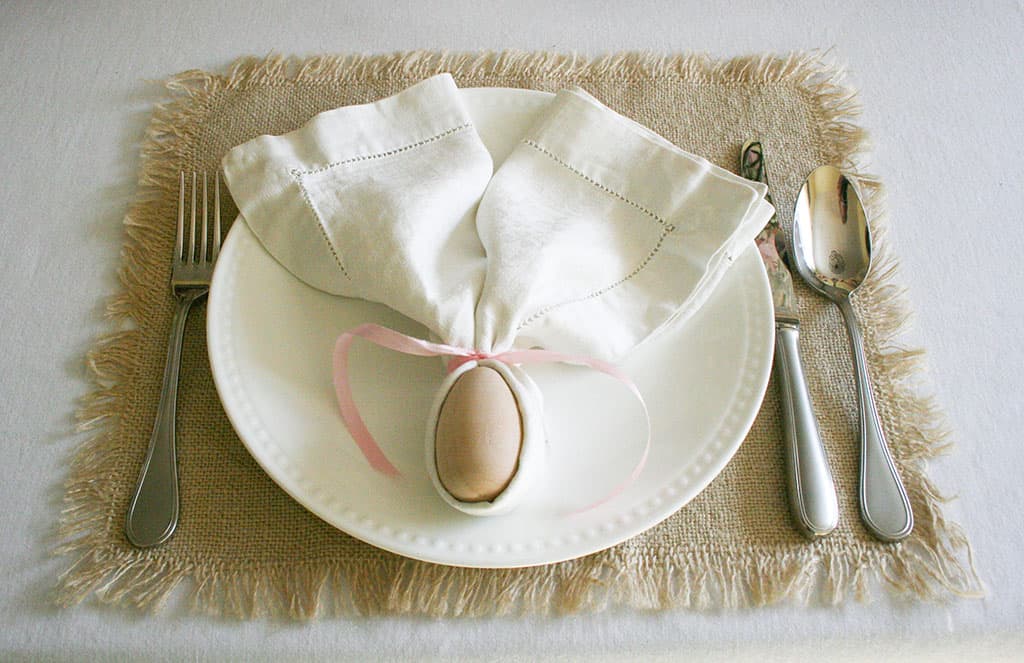 DIY No-Sew Burlap Placemat with table setting