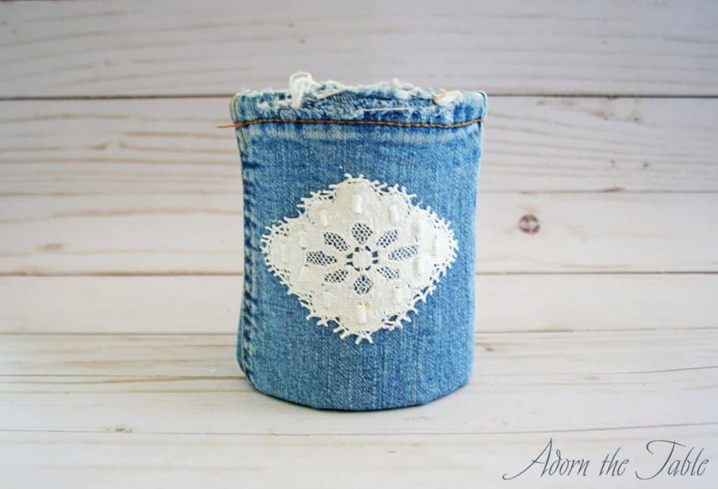 Final upcycle coffee can vase with lace piece