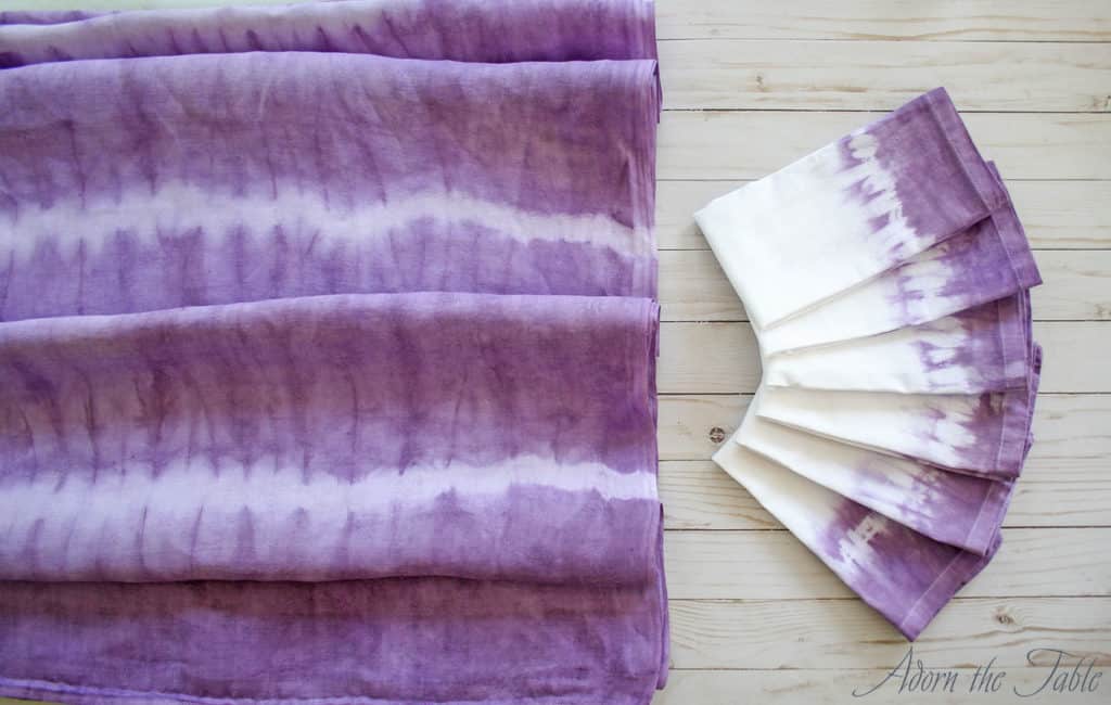 Lilac-and-white-tie-dyed-tablecloth-and-napkins
