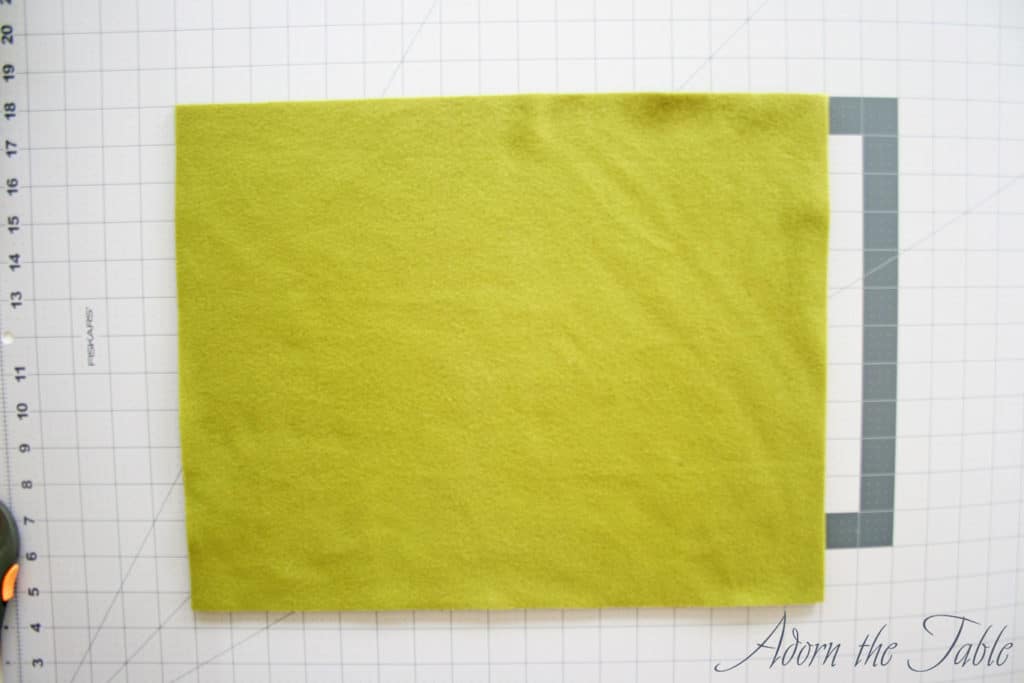 DIY no-sew placemat cut to final size