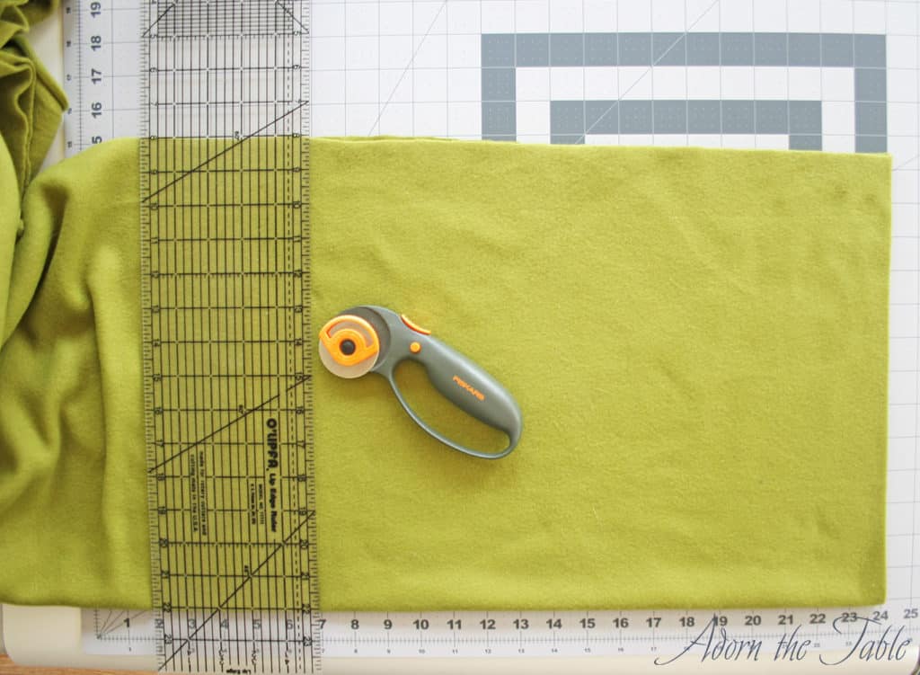 Green fleece with clear ruler and rotary cutter