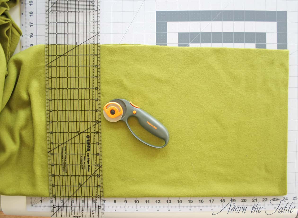 How to Fleece NoSew DIY Placemats Adorn the Table