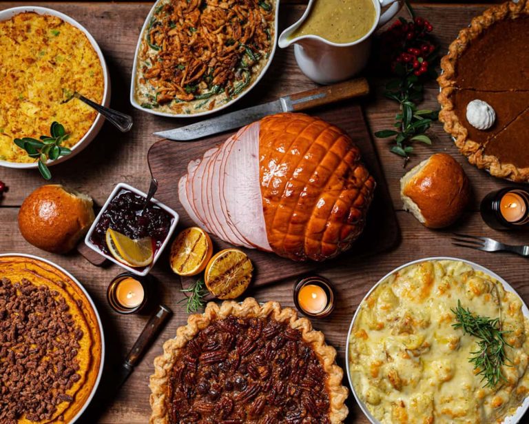 Top 7 Tips for How to Host Thanksgiving in a Tiny Space