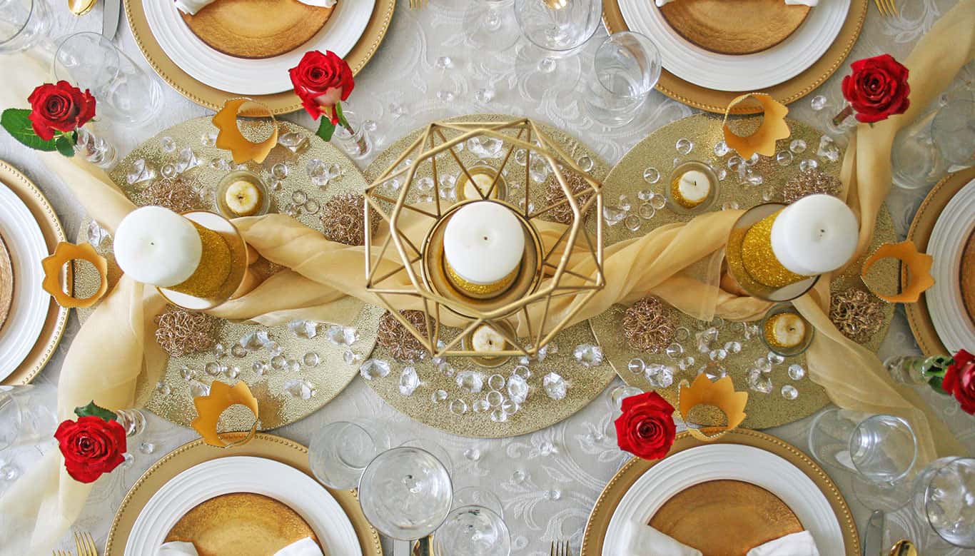 https://adornthetable.com/wp-content/uploads/2021/12/New-Years-Tablescape-centerpiece-overhead-post.jpg?utm_source=chatgpt.com
