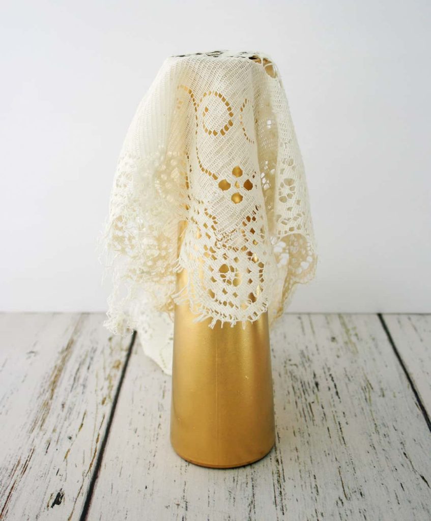 Draping lace on simple lace vase diy