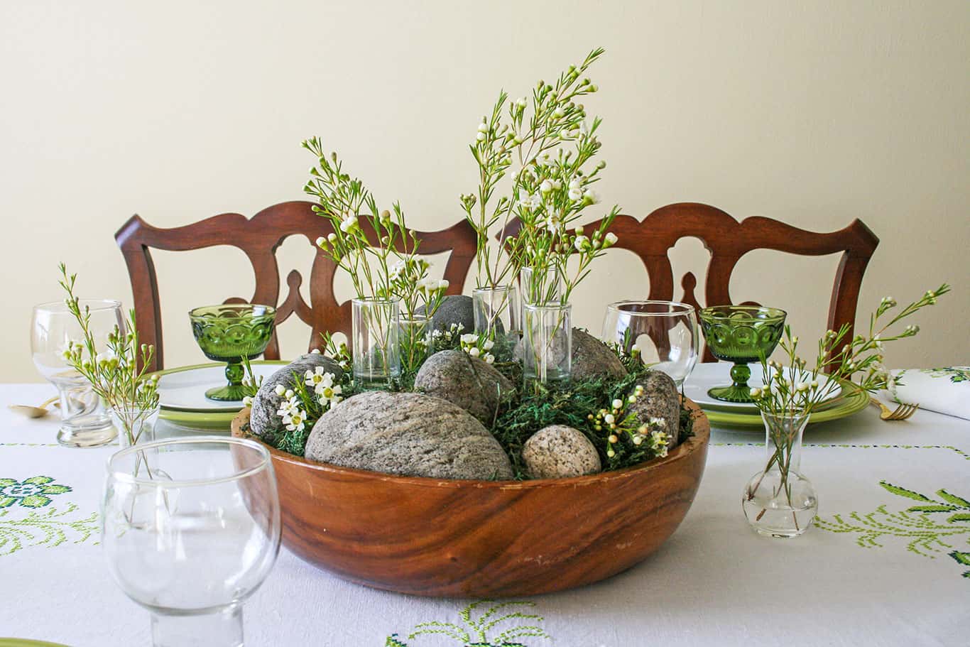 Simple moss bowl centerpiece diy on table