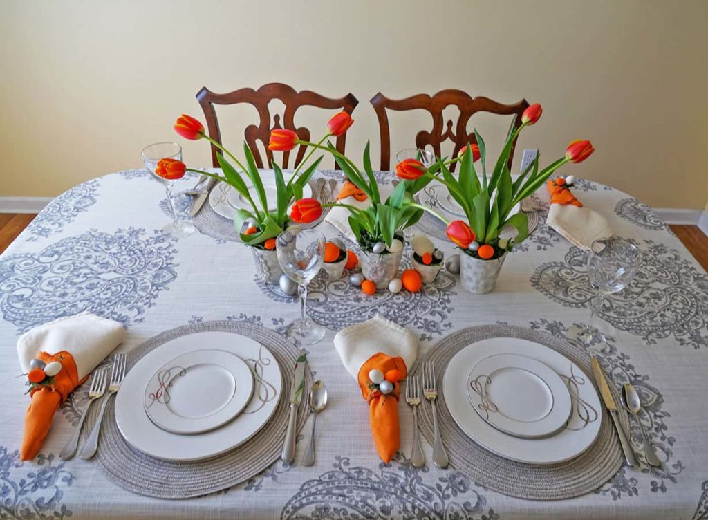 Completed simple Easter lunch tablescape