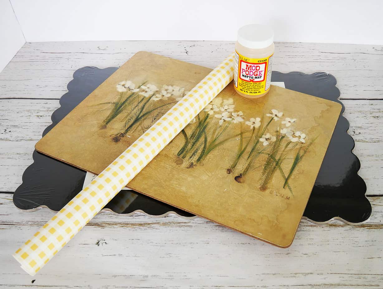 Simple DIY Upcycled Cork Board Placemats Adorn the Table