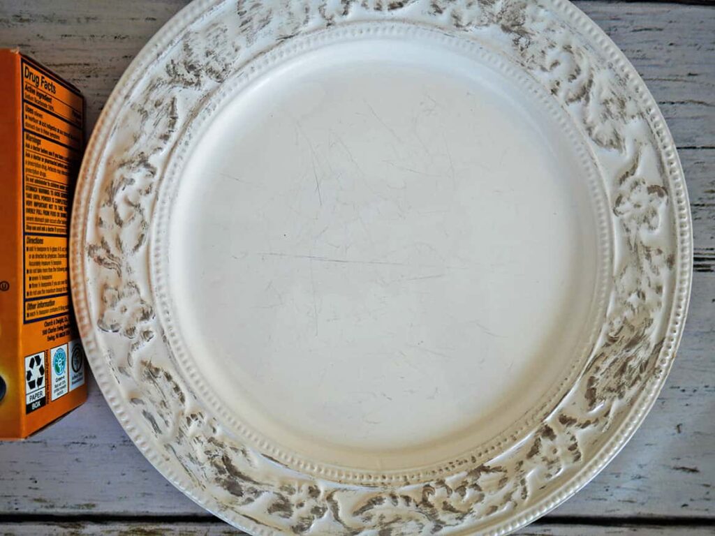 How to Get Rid of Black Marks on Dishes baking soda before