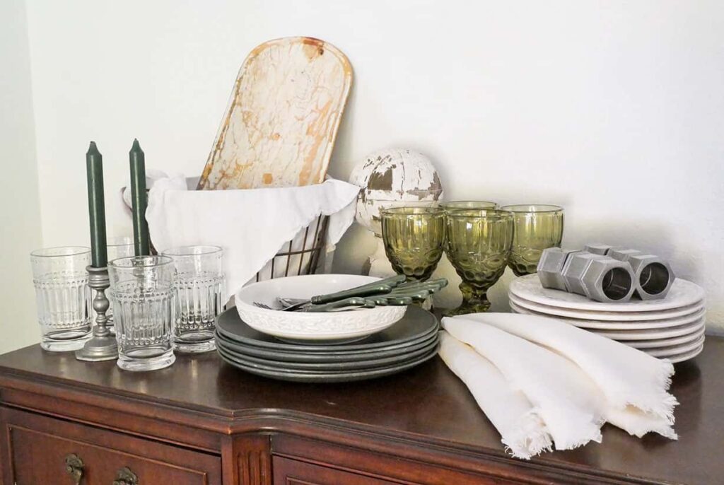 Dishes for Hosting Thanksgiving for the First Time