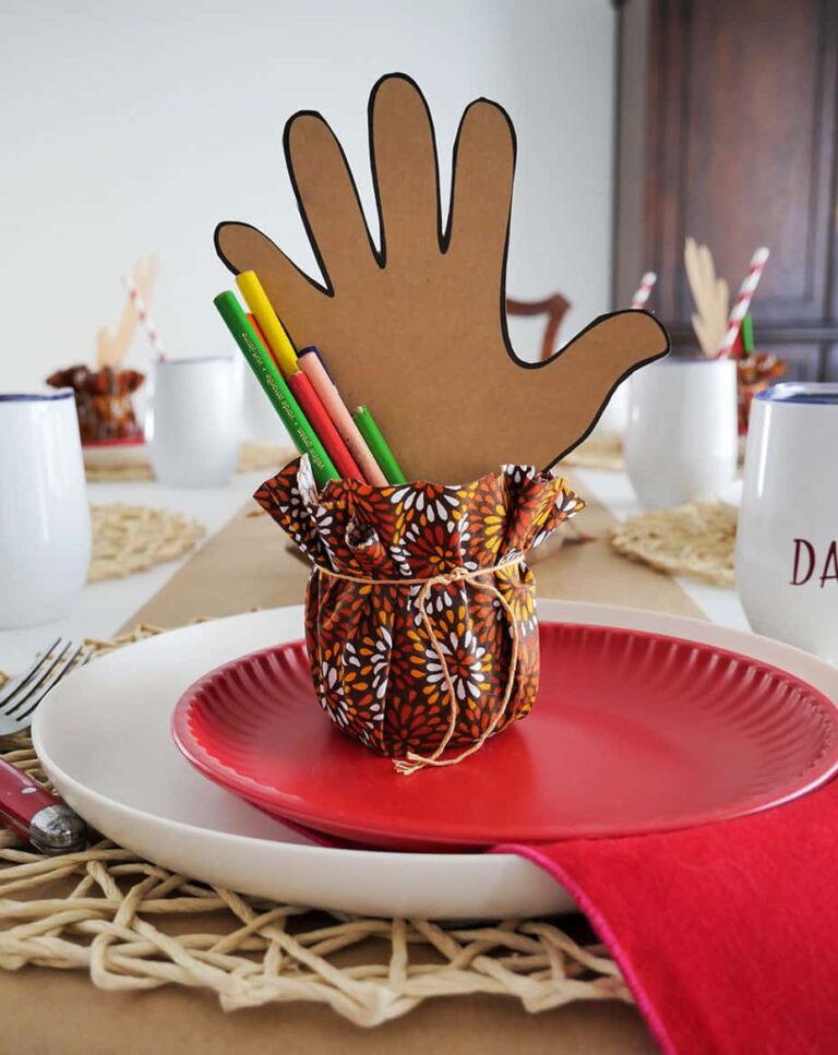 Cute DIY Craft Cup for Thanksgiving Table
