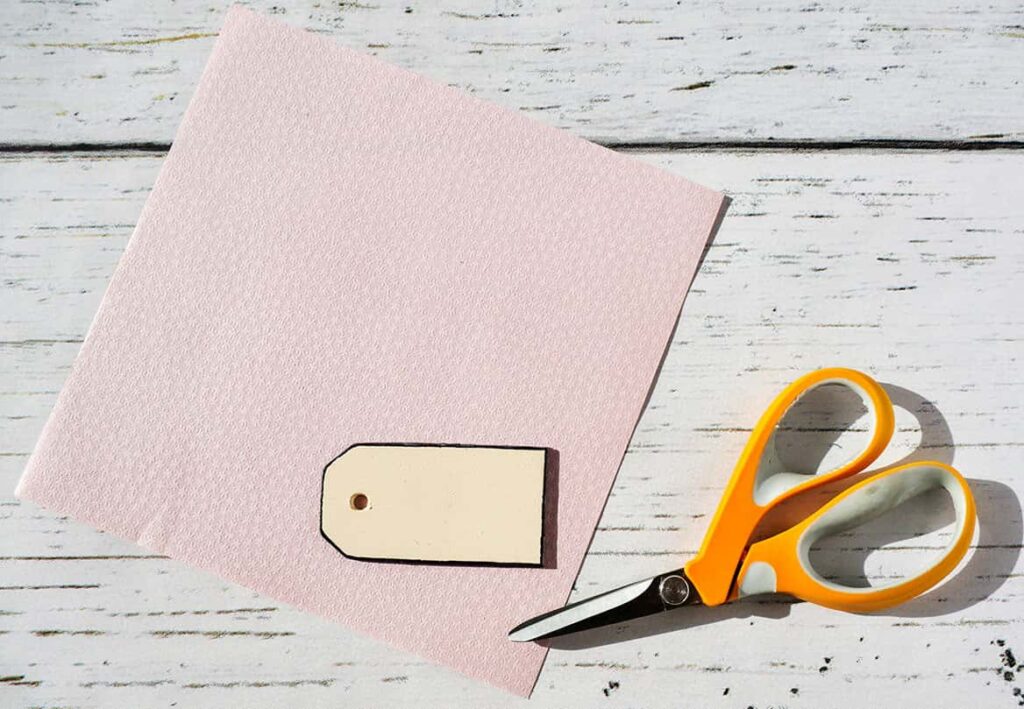 Cute & easy personalized hanging tags paper to cut