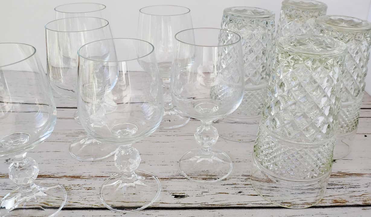 Is it Better to Store Drinking Glasses Up or Down? Adorn the Table