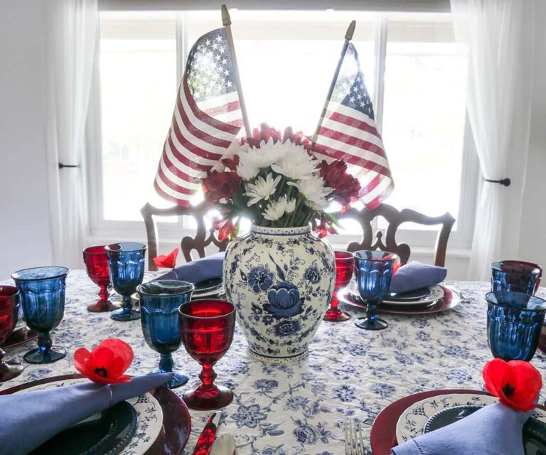Create a Simple Memorial Day Tablescape Your Guests Will Love