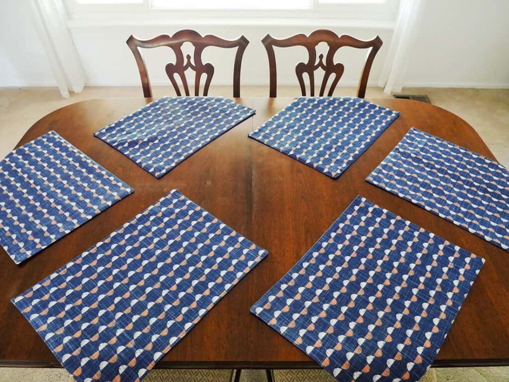 Placemats on a simple late Summer tablescape