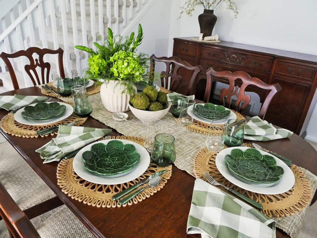 Full view of St. Paddy's day tablescape