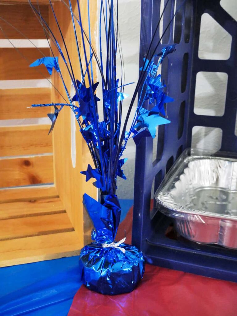 Close up of balloon weight.